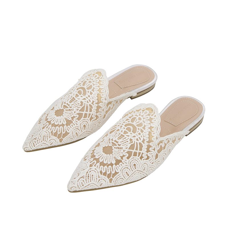 Fashion Baotou Slippers Dames 2024 Vroege Lente Nieuwe Puntige Kant Mesh Neus Platte Muilezels