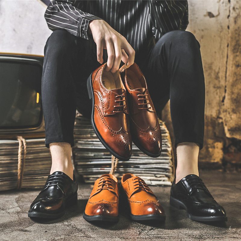 2024 Nieuwe Heren Zakelijke Formele Jurk Mode Geklede Schoenen Casual Retro Brogue Herenschoenen Platte