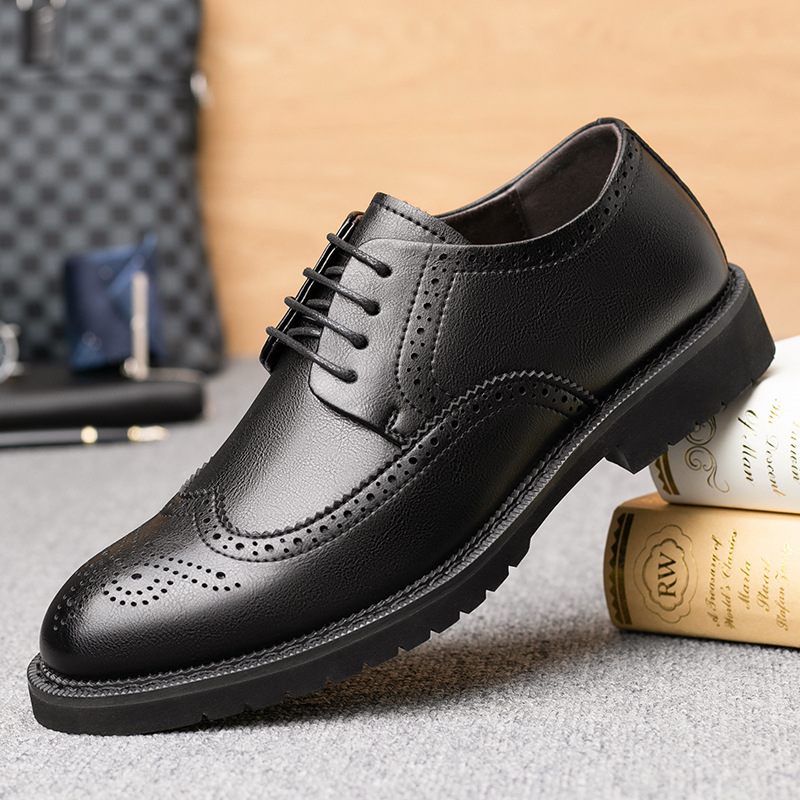 2024 Winter Lederen Vrijetijdsschoenen Brogue Schoenen Gesneden Ademende Lage Hak Heren Casual Kleding Agent Om Mee Te Doen