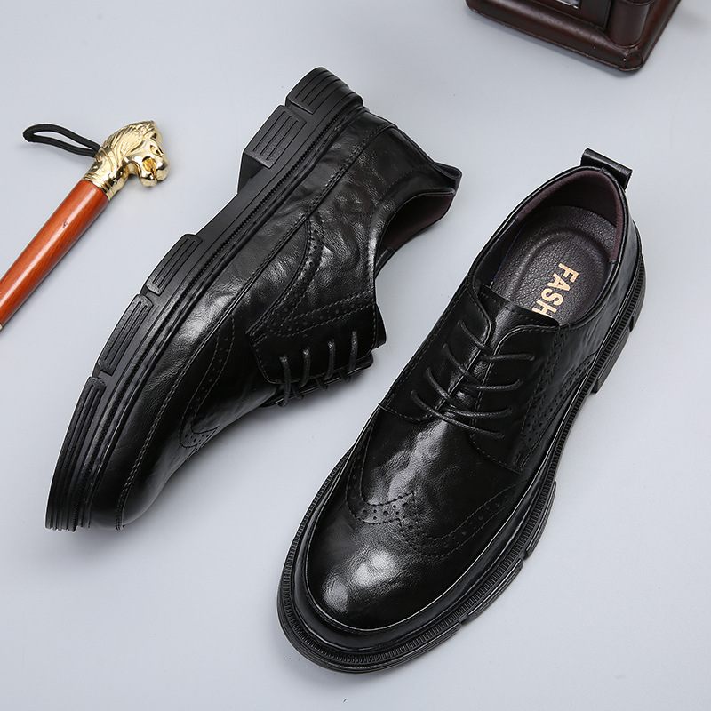 Brogue Schoenen Heren Formele Kleding 2024 Nieuwe Business Casual Herenschoenen Echt Leer Enkele Voering