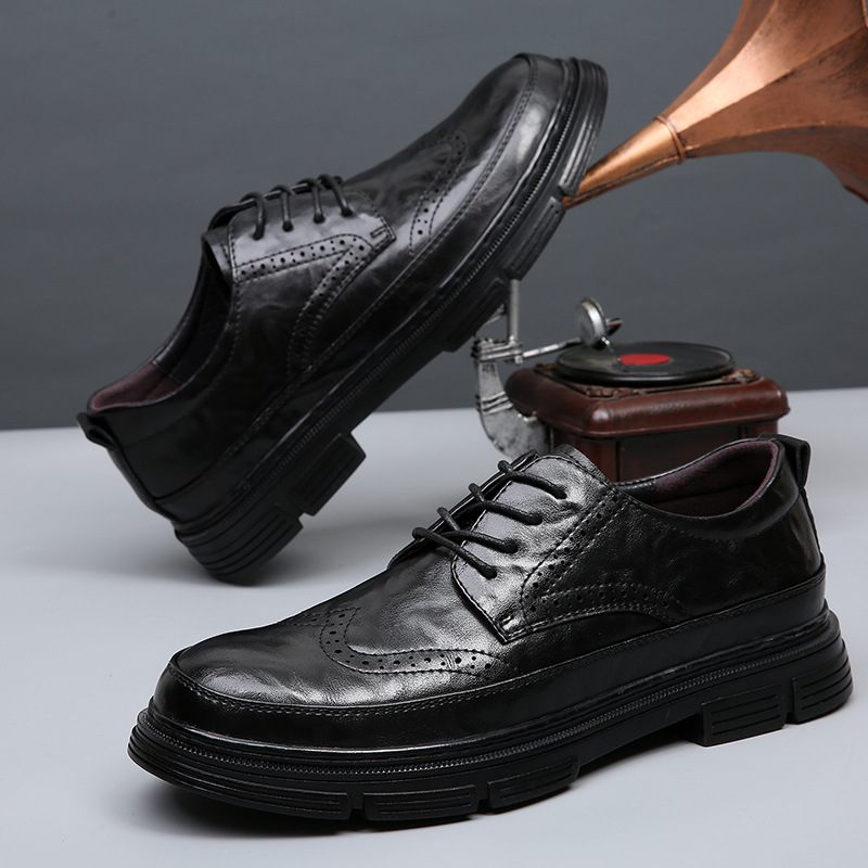 Brogue Schoenen Heren Formele Kleding 2024 Nieuwe Business Casual Herenschoenen Echt Leer Enkele Voering