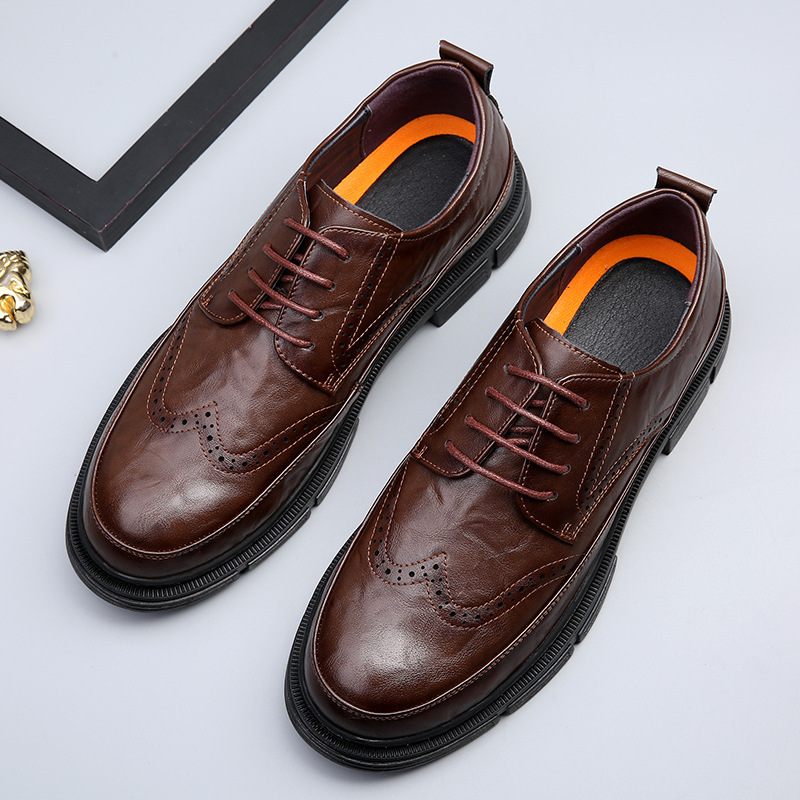 Brogue Schoenen Heren Formele Kleding 2024 Nieuwe Business Casual Herenschoenen Echt Leer Enkele Voering