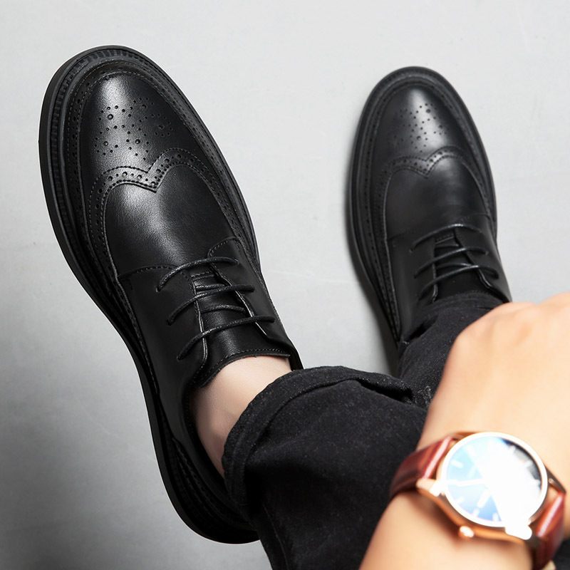 Geklede Schoenen Jonge Heren Nieuwe Retro Zakelijke Brogue Herenschoenen Platte Bodem Trendy Veterschoenen