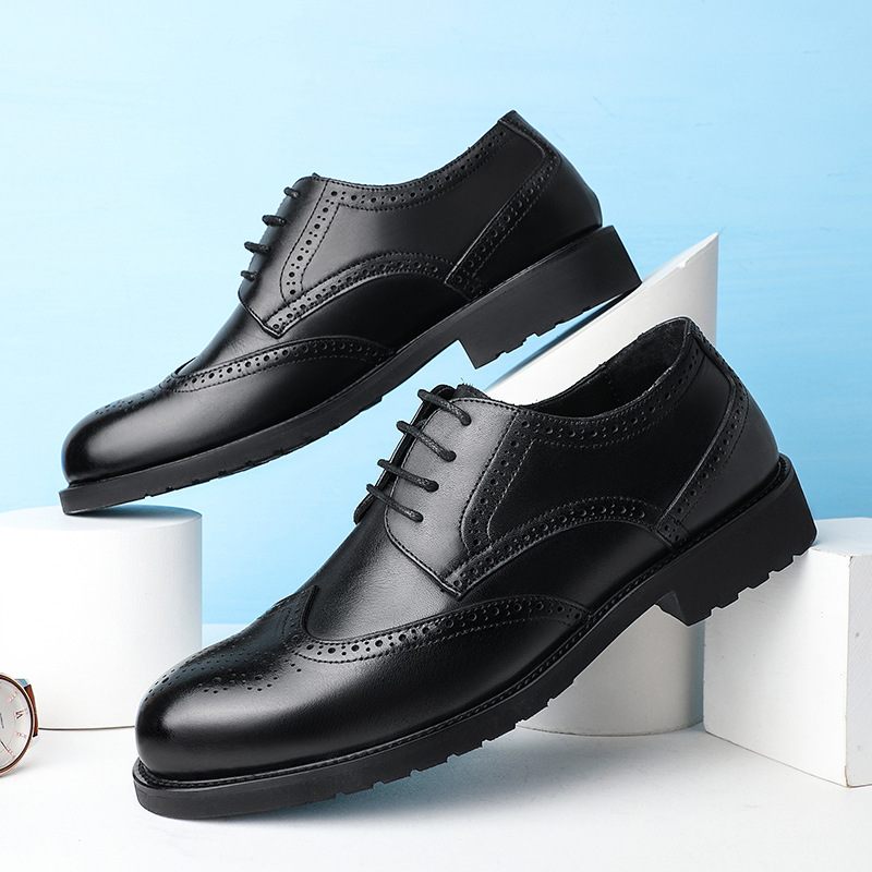 Koeienhuid Heren Geklede Schoenen Leer Business Casual Zachte Zool Brogue Gesneden Werkkleding Herenschoenen