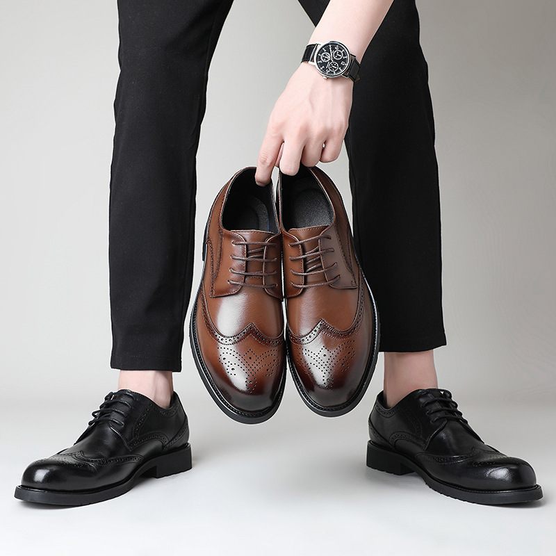 Koeienhuid Heren Geklede Schoenen Leer Business Casual Zachte Zool Brogue Gesneden Werkkleding Herenschoenen