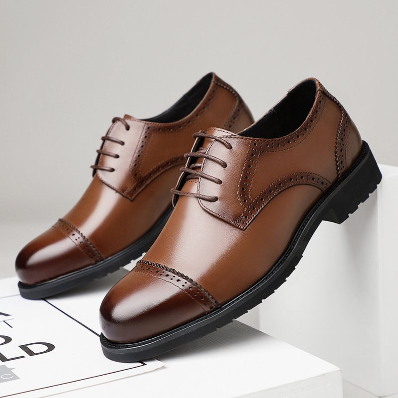 Koeienhuid Heren Geklede Schoenen Leer Business Casual Zachte Zool Brogue Gesneden Werkkleding Herenschoenen