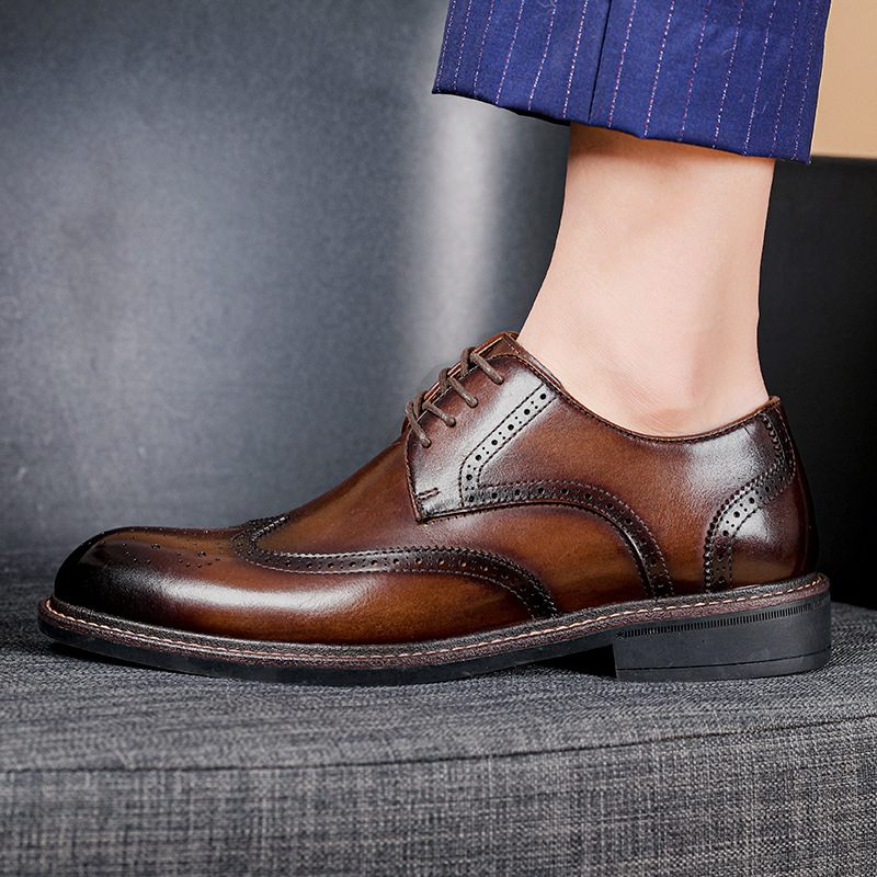 Lente Nieuwe Heren Geklede Schoenen Lederen Zakelijke Casual Met Zachte Zolen Handgemaakte Brogue Trouwschoenen