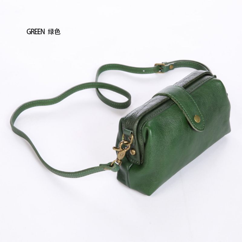 2024 Nieuwe Lederen Damestas Koeienhuid Clip Bag Casual Plantaardig Gelooid Leer Box Bag Mond Goud Mini Messenger Bag