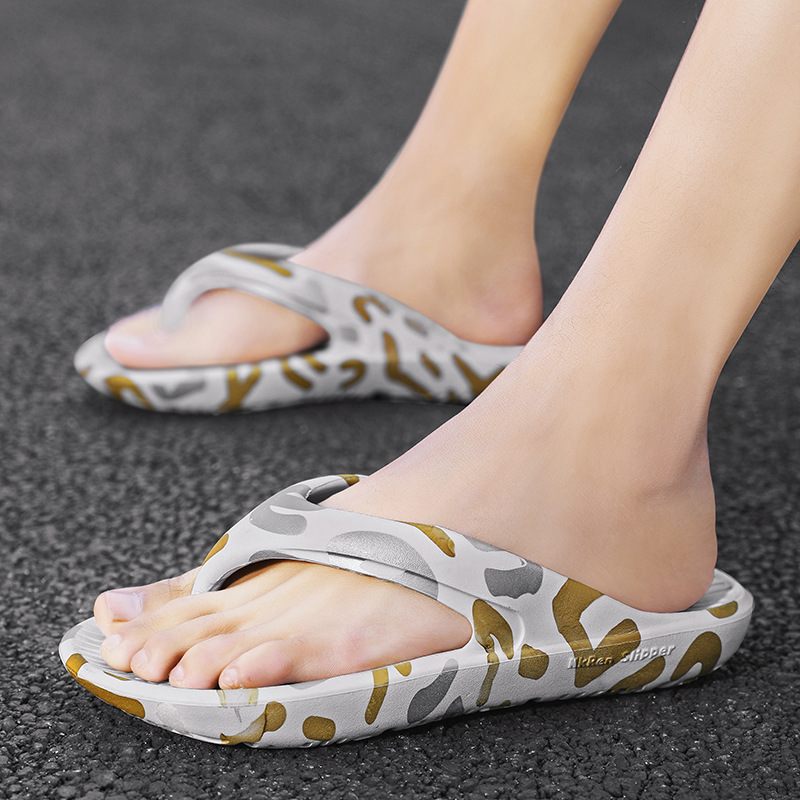 2024 Slippers Voor Heren Trendy Badslippers Thuis Dames Lichtgewicht Ademende Strandsandalen