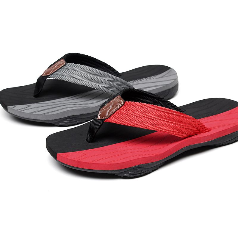 Nieuwe Zomerslippers Heren Outdoor Strandsandalen Pantoffels Schoenen Trend Antislip Sandalen