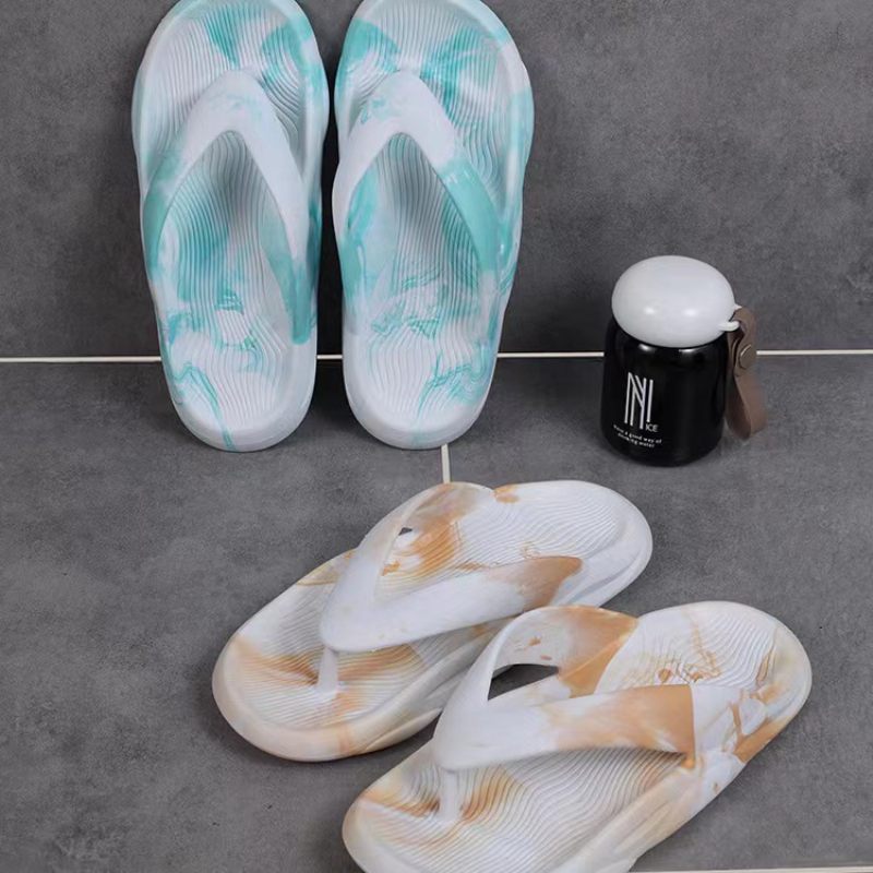 Slippers Heren Zomer Nieuwe Streamer Gradiënt Gemengde Kleur Dikke Bodem Trendy Zachte Antislip Sandalen Pantoffels Schoenen