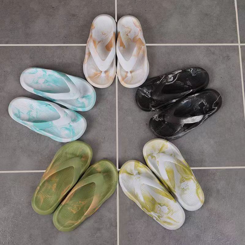 Slippers Heren Zomer Nieuwe Streamer Gradiënt Gemengde Kleur Dikke Bodem Trendy Zachte Antislip Sandalen Pantoffels Schoenen