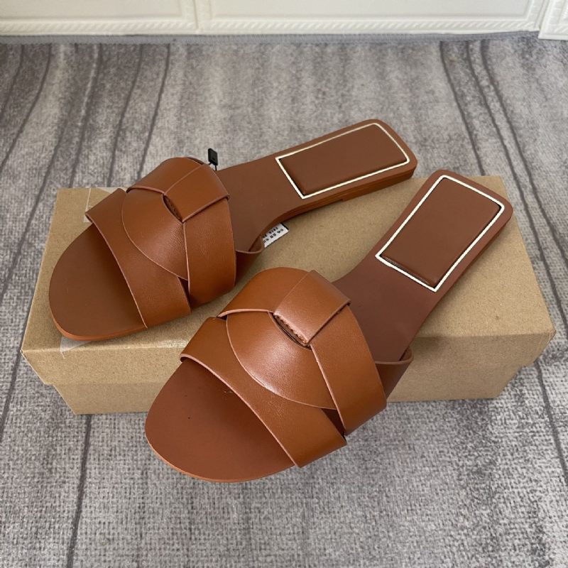 2024 Zwarte Platte Schoenen Zomer Nieuwe Kaki Vierkante Neus Cross Casual Sandalen Slippers Vrouwen