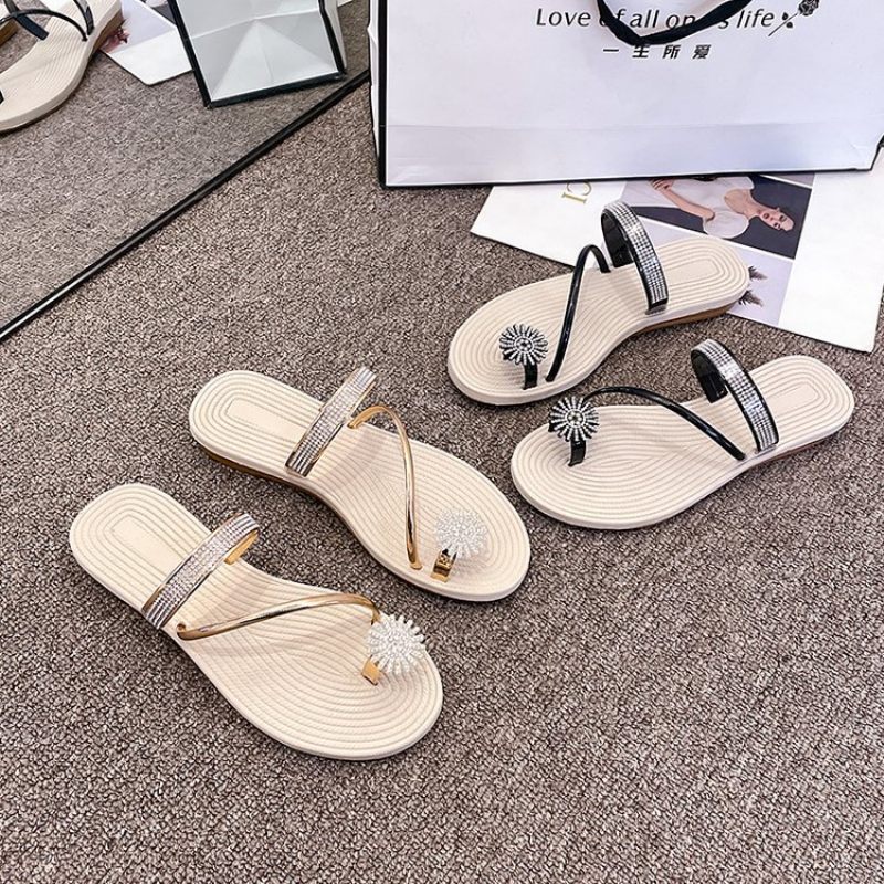 Mode Sandalen Slipper Schoenen Vrouwen 2024 Zomer Nieuwe Vakantie Strass Platte Romeinse