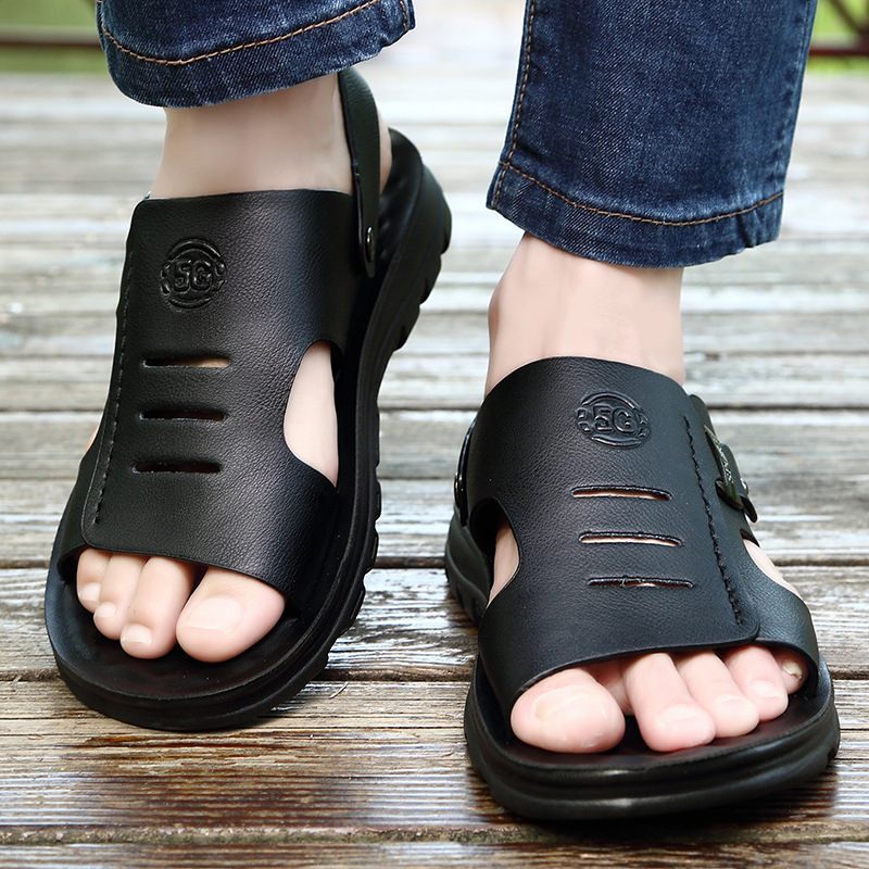 Mannen Zachte Lederen Sandalen 2024 Nieuwe Zomer Zolen Strand Schoenen Casual Tweeërlei Gebruik Jeugd Papa Slippers