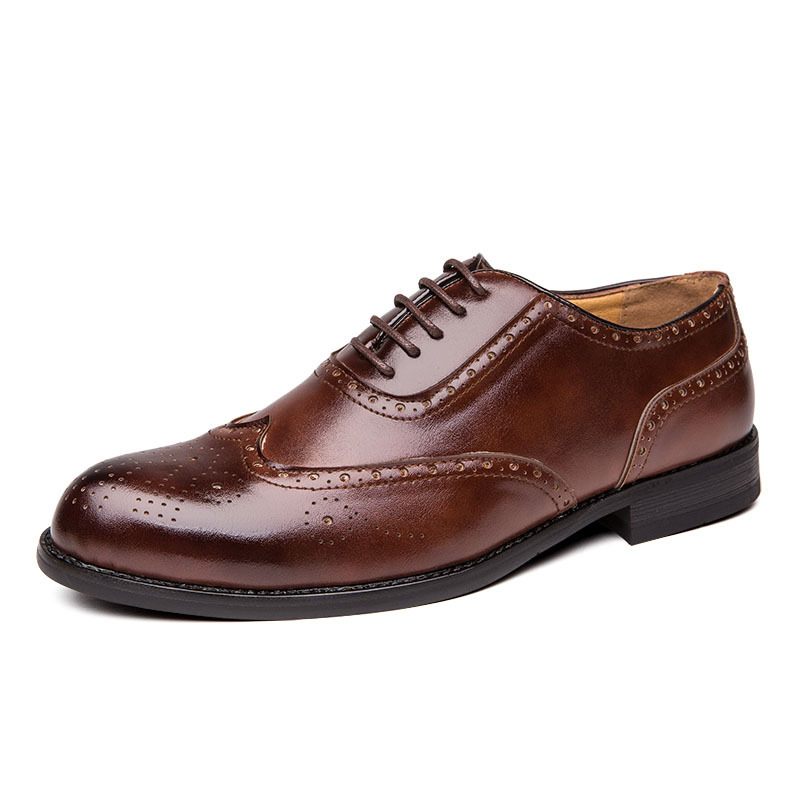 Brogue Schoenen Gesneden Formele Heren Zakelijke Kleding Ademende Retro Puntige Herenschoenen Trouwschoenen