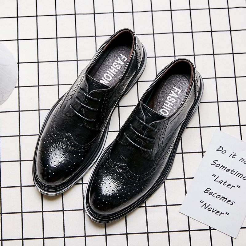 Heren Geklede Schoenen Jurk Nieuwe Lente Jeugd Zwarte Business Casual Trend Brogue Gesneden