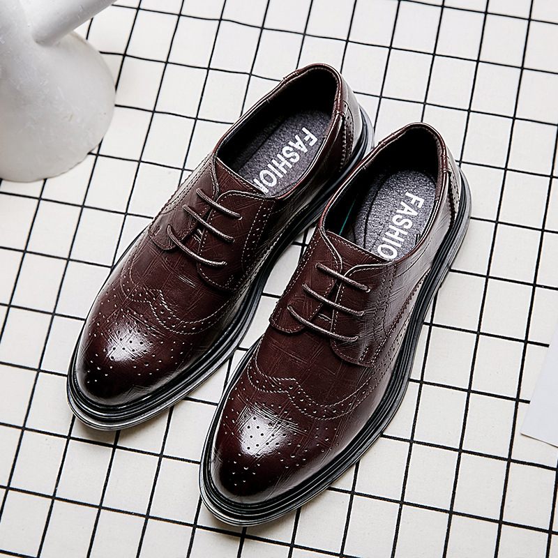 Heren Geklede Schoenen Jurk Nieuwe Lente Jeugd Zwarte Business Casual Trend Brogue Gesneden