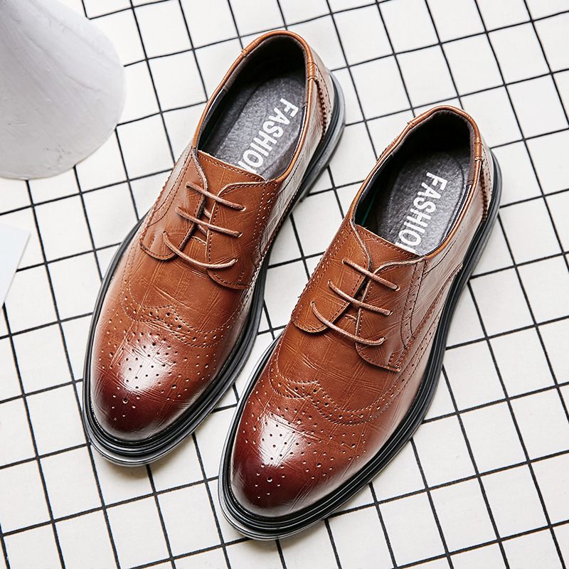 Heren Geklede Schoenen Jurk Nieuwe Lente Jeugd Zwarte Business Casual Trend Brogue Gesneden