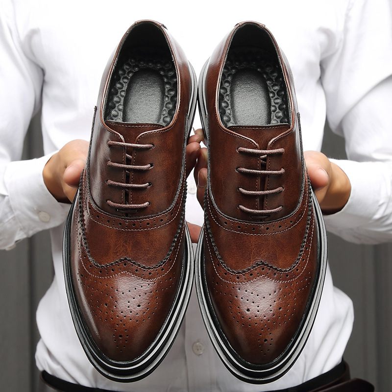 Herfst Heren Geklede Schoenen Spitse Neus Brogue Trend Jeugd Business Casual