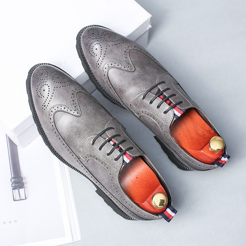 Nieuwe Zakelijke Herenschoenen Brogue Schoenen Gesneden Retro Trend Heren Geklede