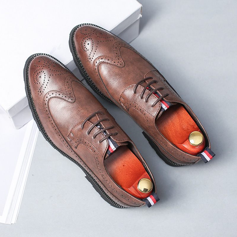 Nieuwe Zakelijke Herenschoenen Brogue Schoenen Gesneden Retro Trend Heren Geklede