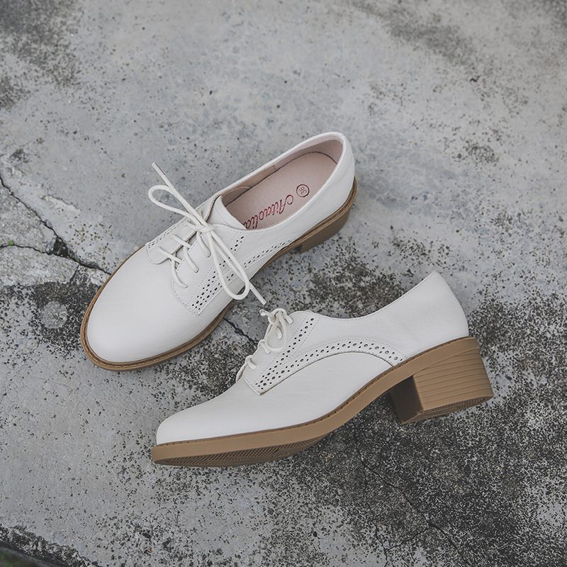 Brogue Schoenen Echt Lederen Damesschoenen Dames 2024 Nieuwe Ronde Beige Platte Met Veters