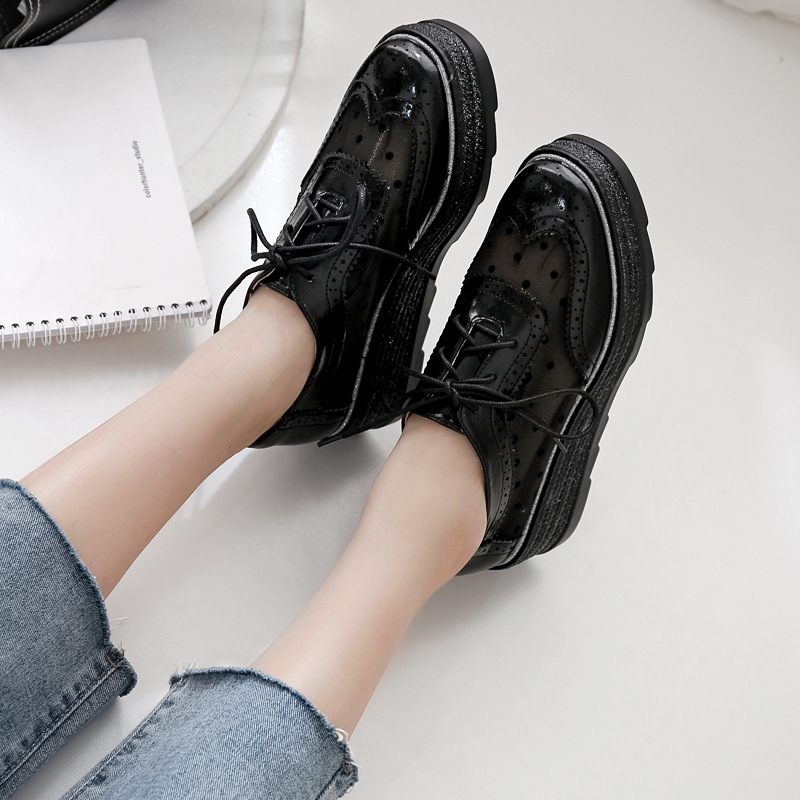 Mode Brogues Gegraveerde Kledingschoenen Lace-up Platform Platformschoenen Wig Flats Vrijetijdsschoenen