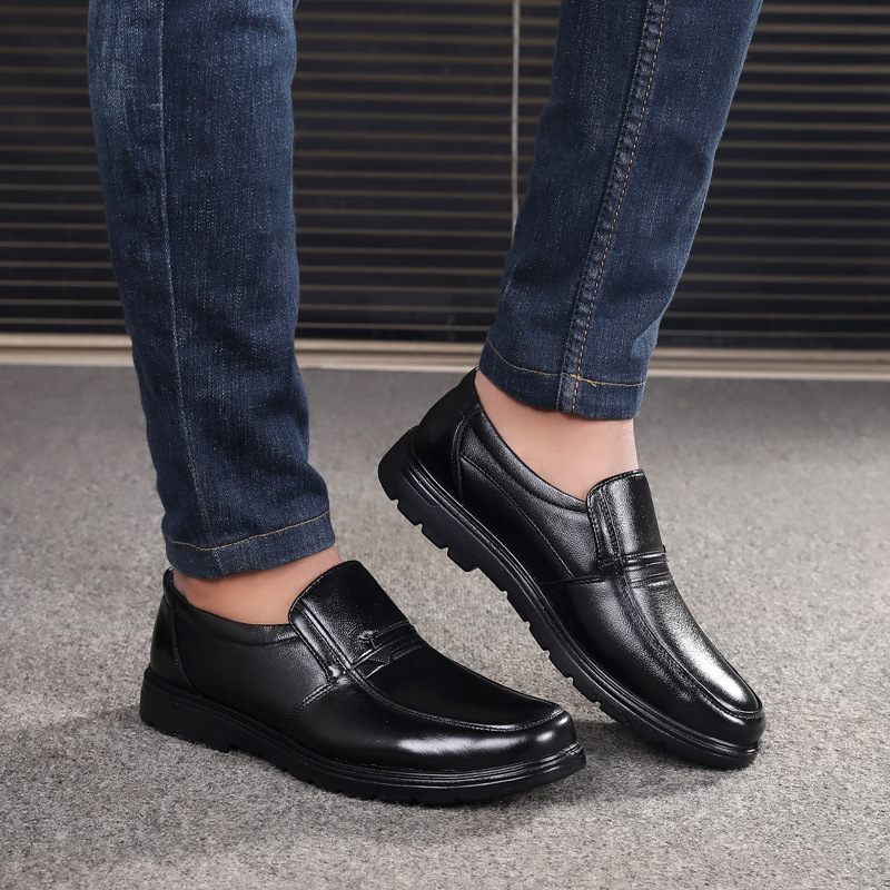 Nieuwe Herenschoenen Zacht Leer Ronde Neus Business Casual Schoenen Heren Antislip Slijtvaste Dikke Zolen Voeten