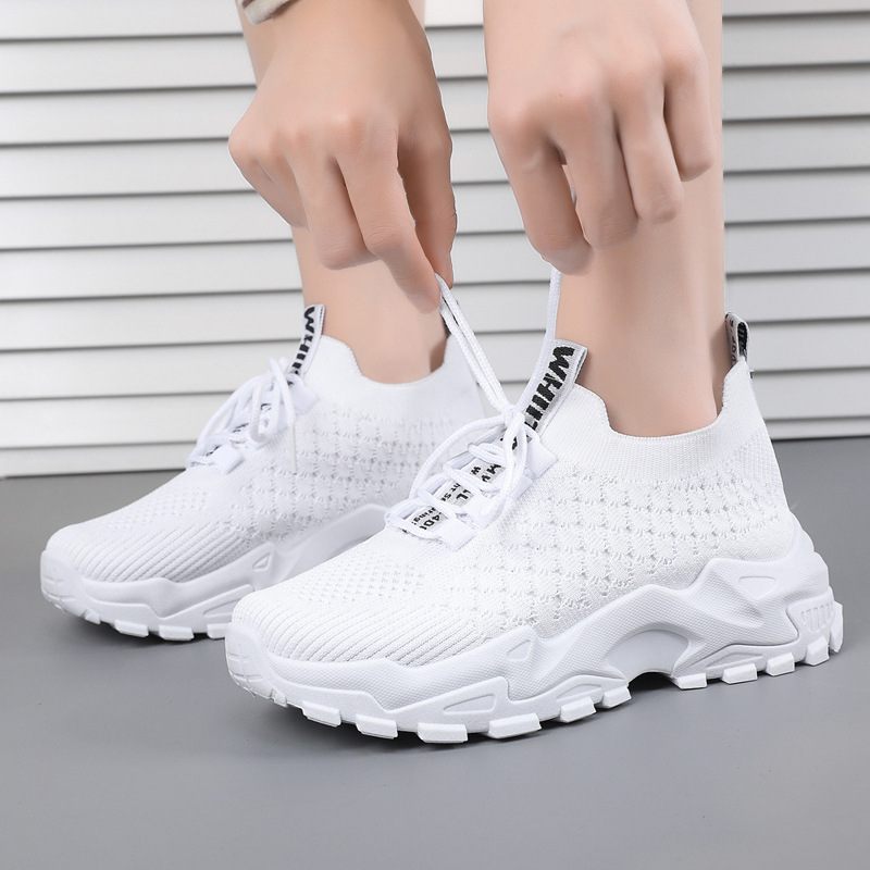 2024 Nieuwe Damesschoenen Lente Ademende Casual Trend Schoenen Mode Dames Trendy Sportschoenen Studenten Vliegende Geweven