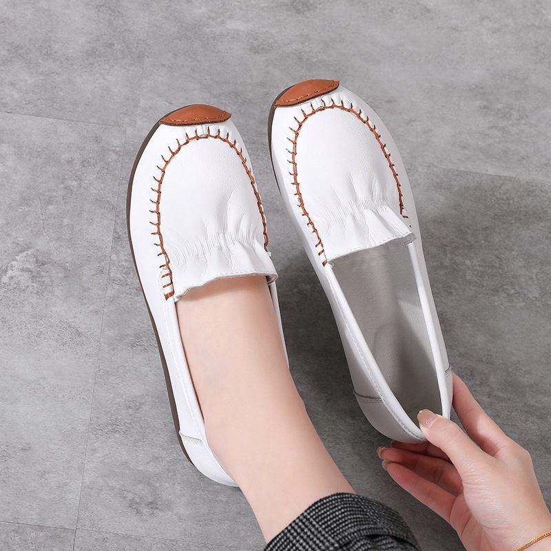 Echt Lederen Platte Schoenen Dames 2024 Lente Nieuwe Erwten Slip-on Zacht Leer Zachte Bodem Moederschoenen