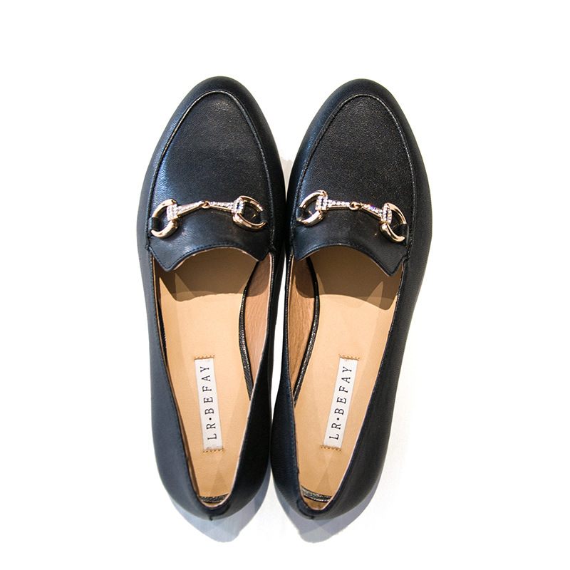 Lente En Zomer Nieuwe Leren Loafers Dames Retro Ronde Neus Geklede Schoenen Leer Platte Klassieker