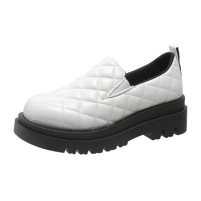 Loafers Dames 2024 Lente Nieuwe Grote Maten Broodschoenen Dikke Zolen Slip-on Trendy Casual Platte Schoenen