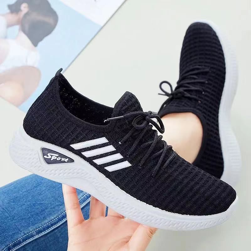 Schoenen Dames 2024 Lente Nieuwe Oude Beijing Stoffen Casual Sportschoenen Ademende Moederschoenen