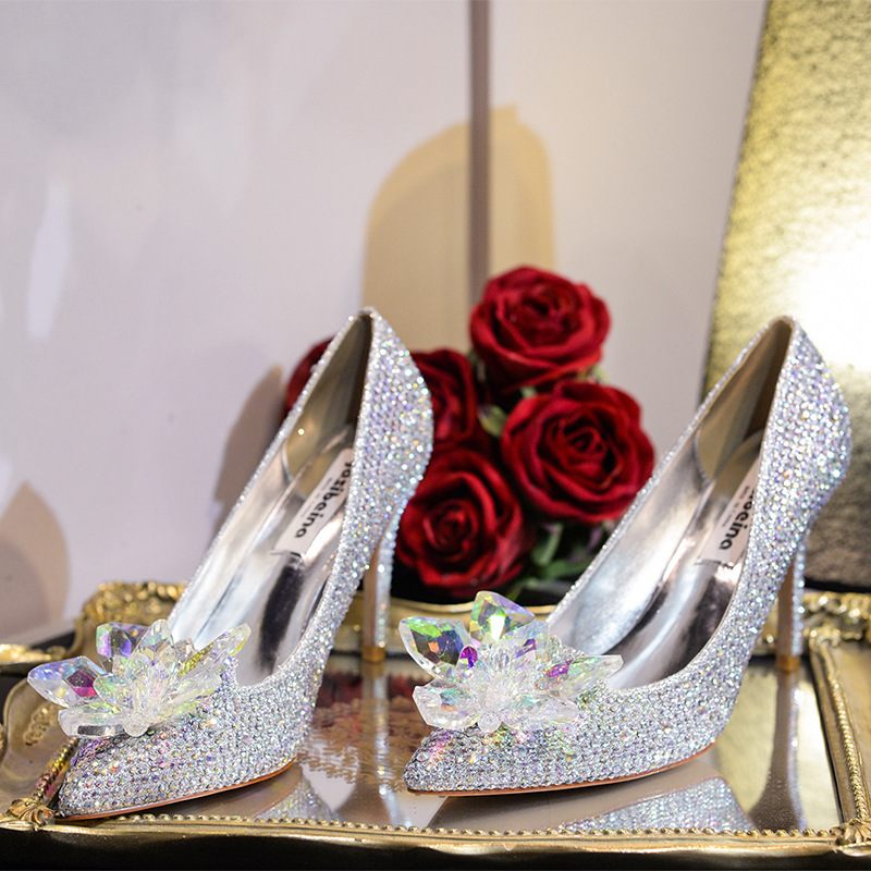 2024 Nieuwe Kristallen Schoenen Puntschoen Stiletto Sexy Ondiepe Mond Vrouwen Hoge Hakken Zilveren Strass Trouwschoenen