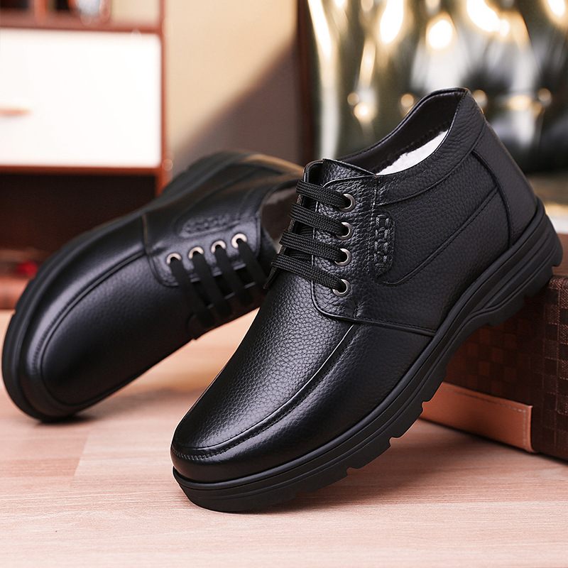 2024 Winter Nieuwe Stijl Plus Fluwelen Lederen High-top Schoenen Zachte Zool Set Voeten Business Casual Warme Leren Laarzen Heren