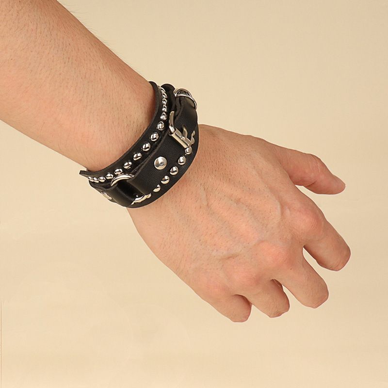 Punk Trend Klinknagel Leer Lederen Armband Persoonlijkheid Mode Rock Paar Hoofd Sieraden