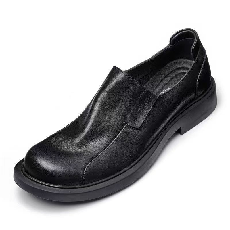 2024 Nieuwe Heren Lederen Grote Teen Formele Schoenen Slip-on Casual Ronde Neus Ademende Zakelijke