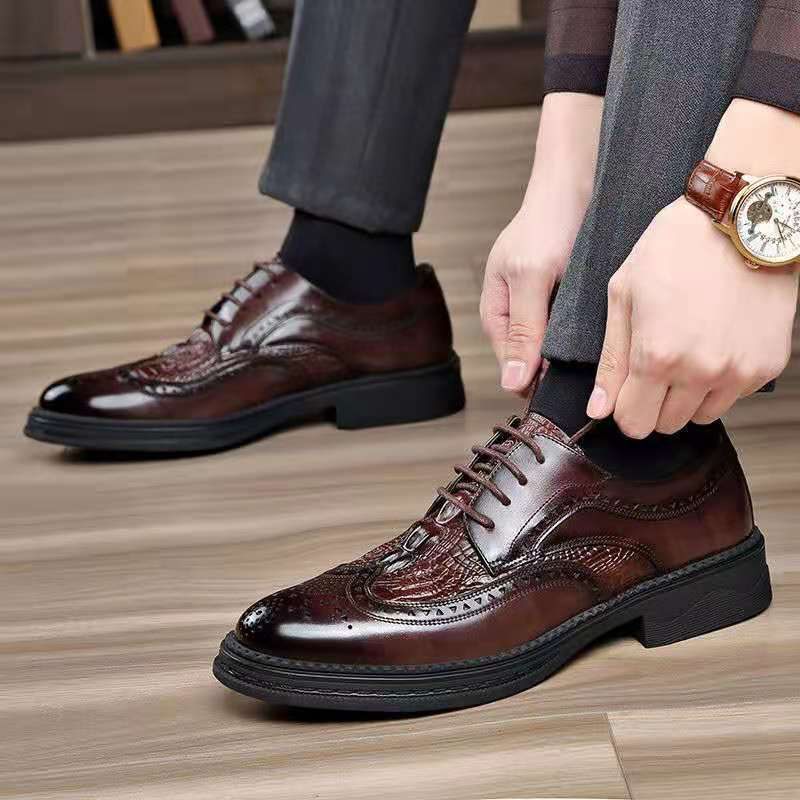 2024 Nieuwe Herfst Herenschoenen Leer Business Casual Brogue Schoenen Geklede Heren High-end Trouwschoenen