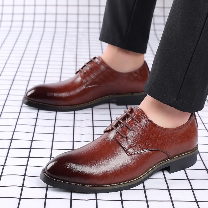 Nieuwe Herenschoenen Leer Business Casual Kleding Schoenen Veterschoenen Puntige Getuige Bruiloft