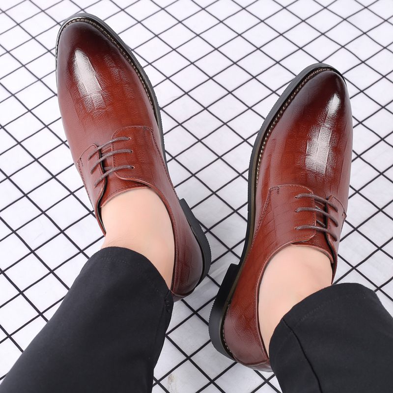 Nieuwe Herenschoenen Leer Business Casual Kleding Schoenen Veterschoenen Puntige Getuige Bruiloft