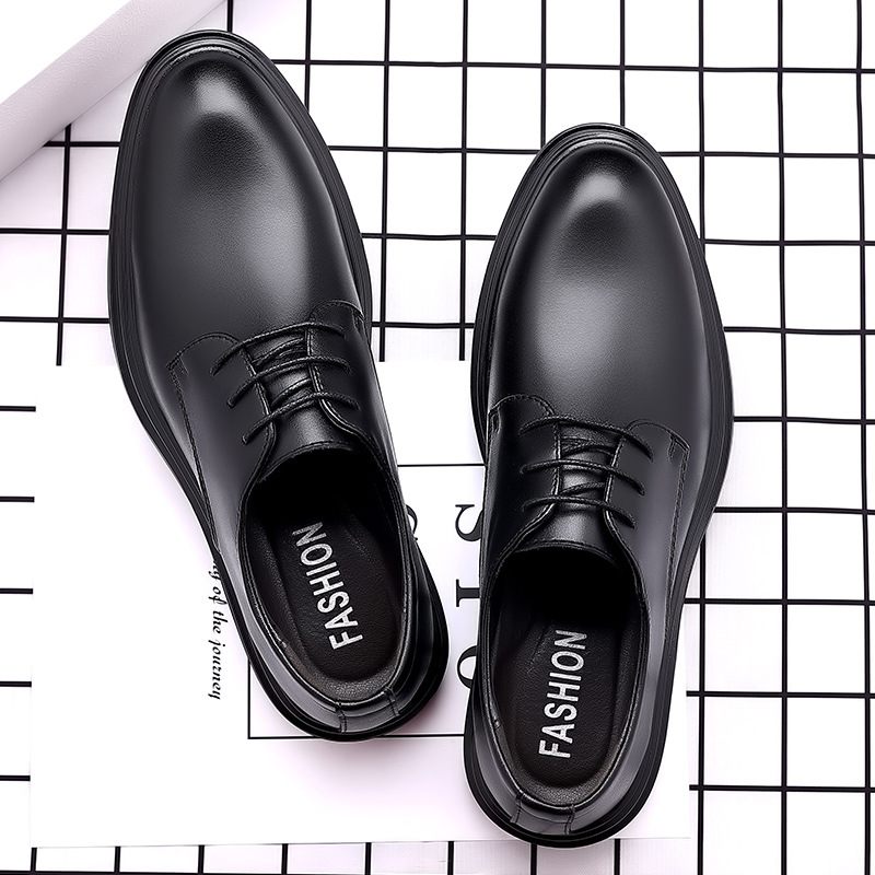 Nieuwe Leren Herenschoenen Zachte Zool Business Casual Jeugdkleding Schoenen Veterschoenen Trendy Reliëf Dating Rijschoenen