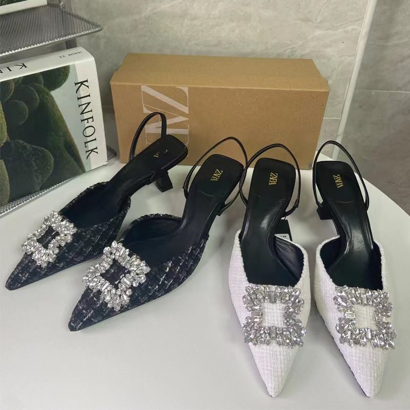 2024 Hoge Hakken Damesschoenen Ondiepe Mond Puntschoen Wit Canvas Splicing Vierkante Gesp Strass Decoratie Terug Band Sandalen Voor Vrouwen